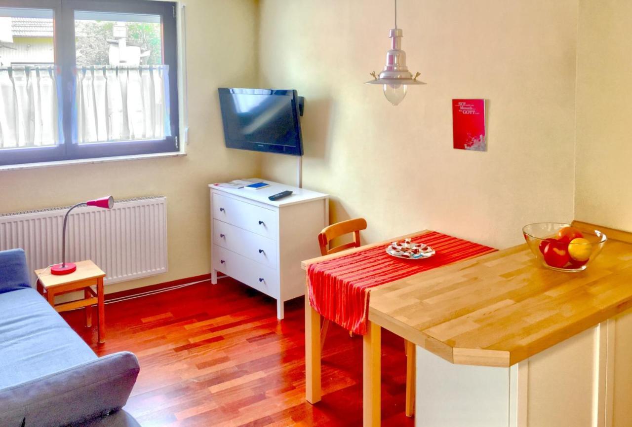 Ferienwohnung Maeder Schaafheim Zewnętrze zdjęcie